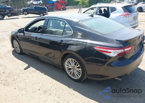 2018 Toyota Camry Hybrid Xle из США, поврежденный, VIN 4T1B21HK6JU002873
